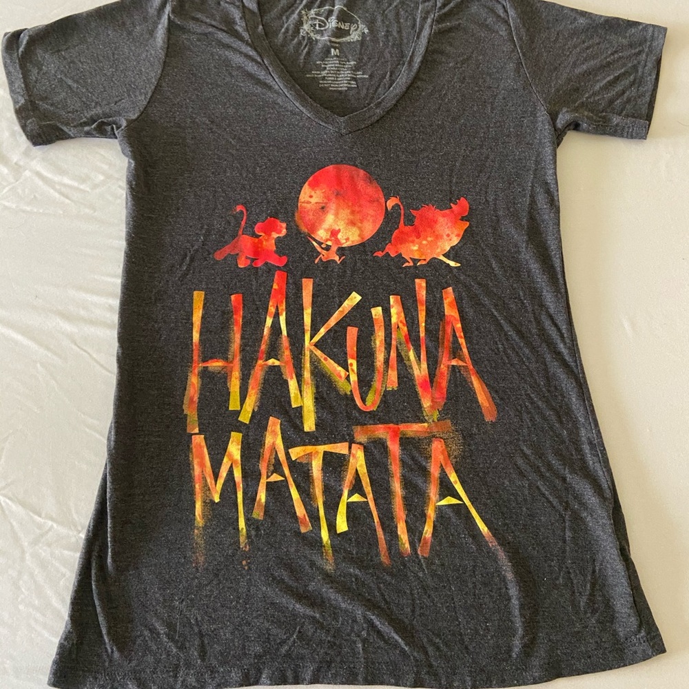 Soft Disney lion king shirt